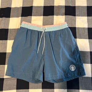 Chubbies Men’s swim trunks 5 inch inseam size small